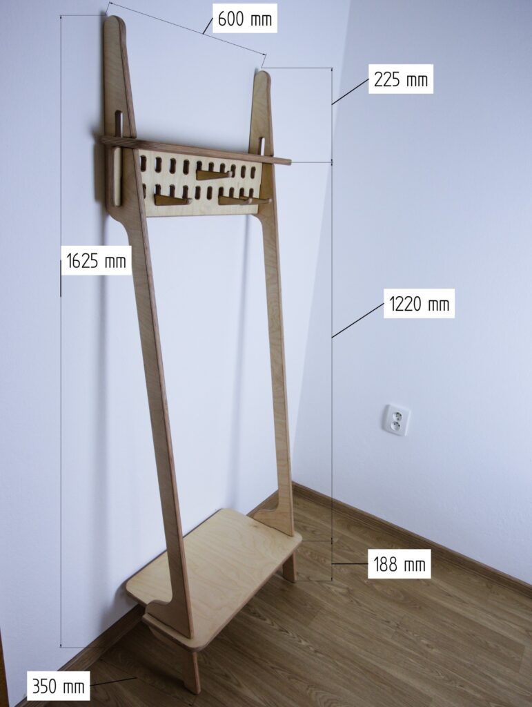 rozměry věšáku o zeď